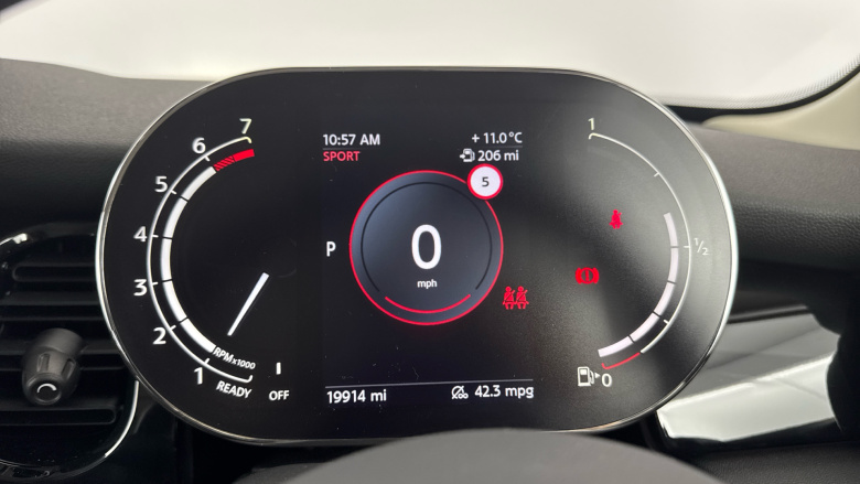 MINI Hatchback 1.5 Cooper Classic 3dr Auto [Comfort/Nav Pack] Petrol Hatchback